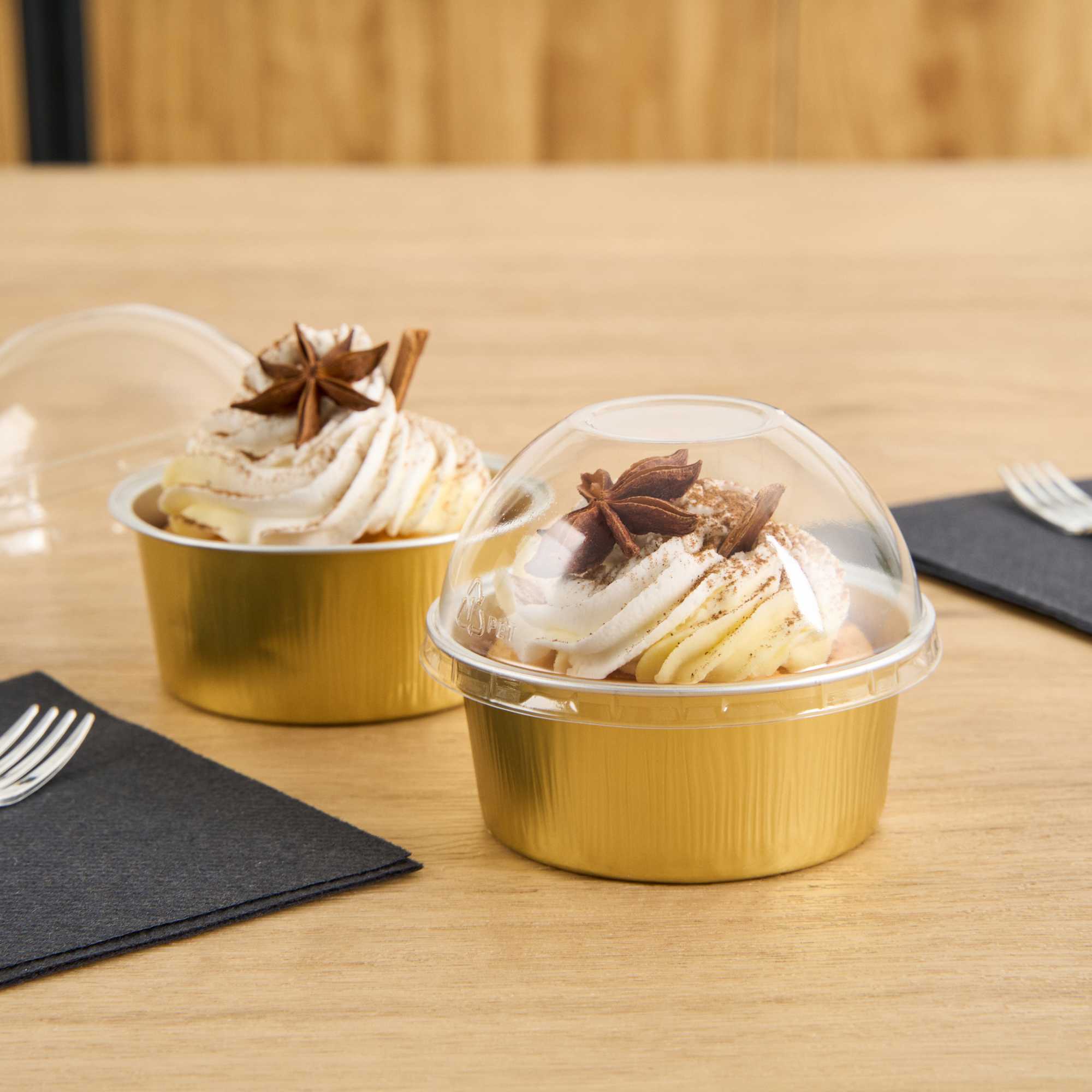 Pastry Tek 4 oz Round Gold Aluminum Baking Cup - with Plastic Dome Lid - 3 1/4" x 3 1/4" x 1 1/2" - 100 count box
